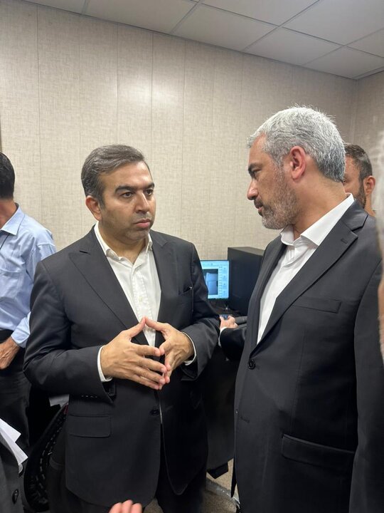 بازدید وزیر اقتصاد از گمرک بندر شهید رجایی