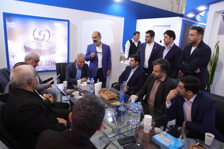 بازدید رئیس سازمان سرمایه‌گذاری و کمک‌های اقتصادی و فنی ایران از نمایشگاه فرصت های سرمایه گذاری در معدن و صنایع معدنی ایران