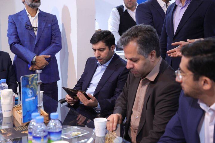 بازدید رئیس سازمان سرمایه‌گذاری و کمک‌های اقتصادی و فنی ایران از نمایشگاه فرصت های سرمایه گذاری در معدن و صنایع معدنی ایران