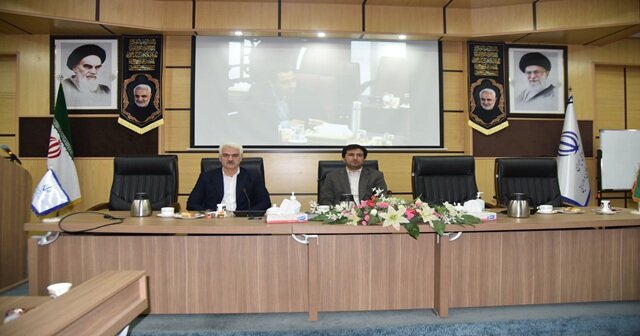 حضور مدیرکل امور اقتصادی و دارایی و روسای امور شعب بانکهای استان البرز در وبینار آموزشی فواد حضور مدیرکل امور اقتصادی و دارایی و روسای امور شعب بانکهای استان البرز در وبینار آموزشی فواد