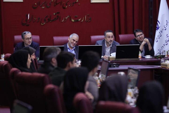 مراسم بزرگداشت ده سال فعالیت مرکز مدیریت بدهی های عمومی و روابط مالی دولت