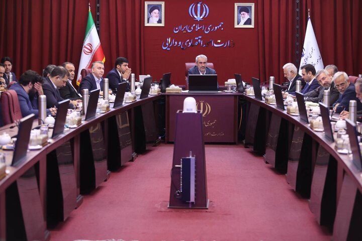 نخستین جلسه کمیسیون سرمایه گذاری و بازرگانی شورای عالی امور ایرانیان خارج از کشور