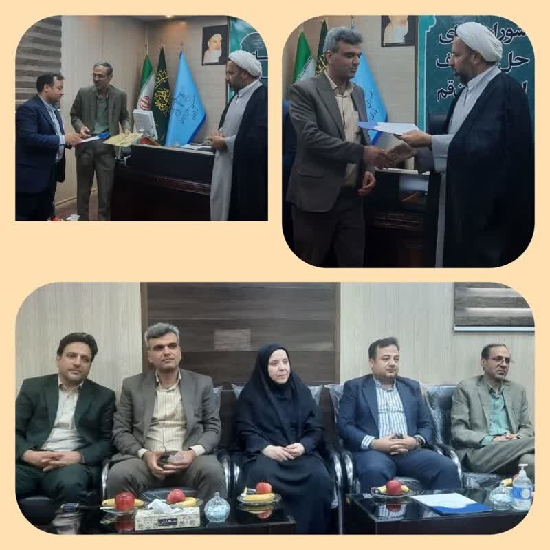 آئین تکریم و معارفه ذیحساب دادگستری قم برگزار شد آئین تکریم و معارفه ذیحساب دادگستری قم برگزار شد