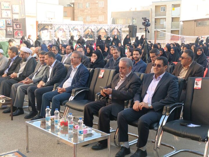 آغاز سال تحصیلی با نواخته شدن زنگ «مهر و مقاومت» در همدان