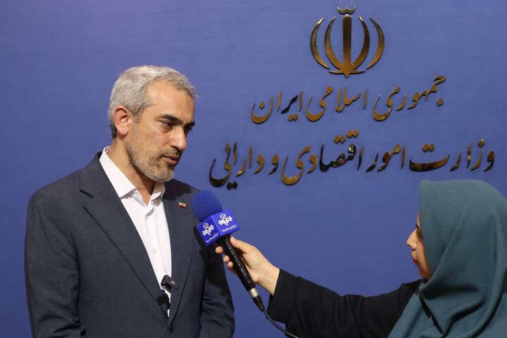 دیدار وزیر اقتصاد با اعضای کمیسیون اقتصادی مجلس شورای اسلامی