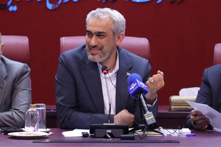 دیدار وزیر اقتصاد با اعضای کمیسیون اقتصادی مجلس شورای اسلامی