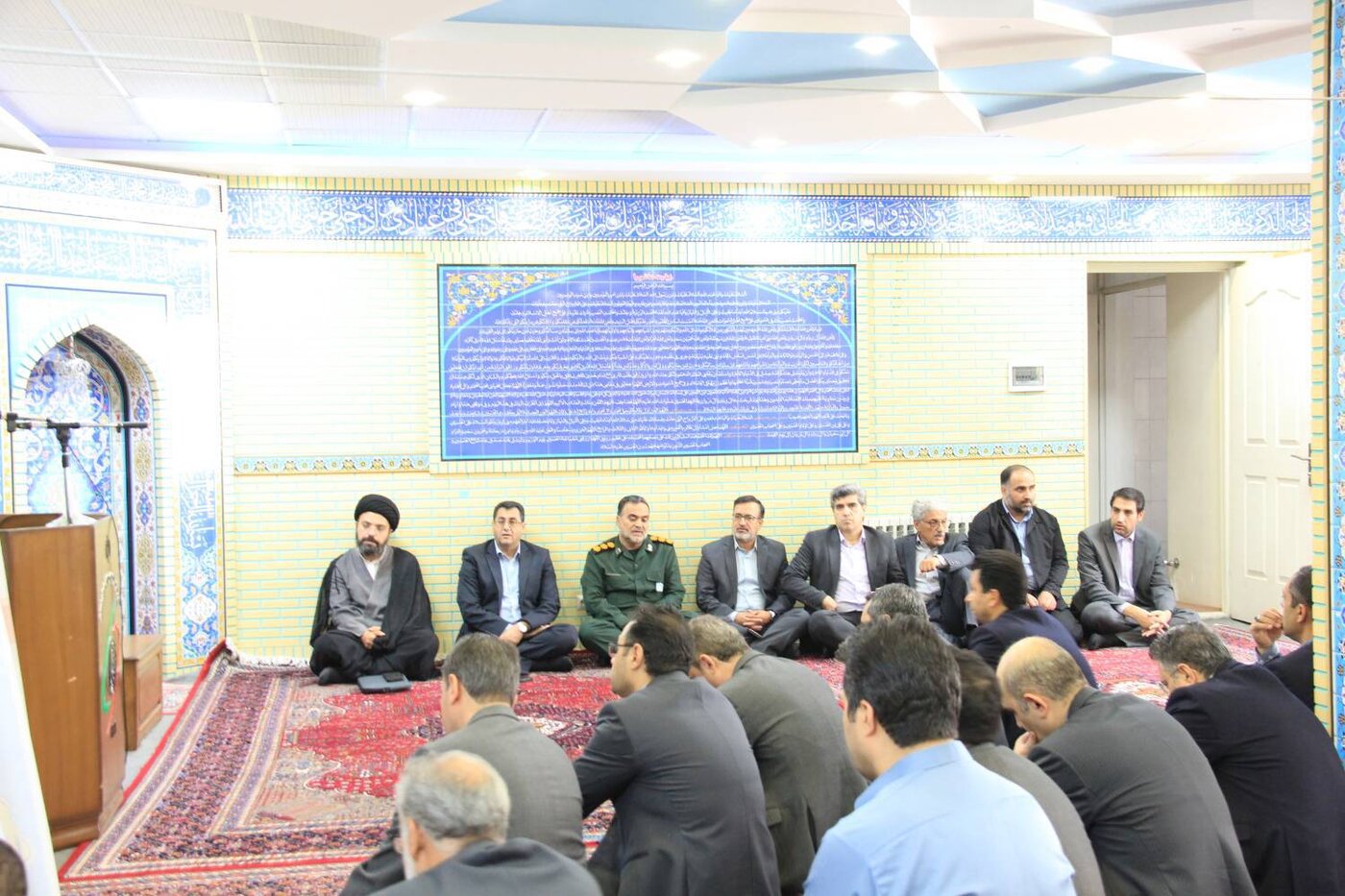 برگزاری مراسم بزرگداشت هفته دفاع مقدس در اداره‌کل امور اقتصادی و دارایی استان همدان