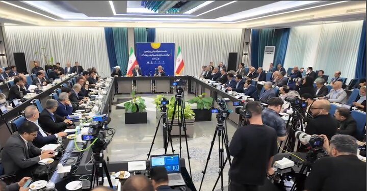 همایش هم اندیشی پیرامون توانمندسازی زنجیره ارزش پوشاک