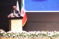 بنگاههای بزرگ را به بازار سرمایه سوق میدهیم/ طرح رویش، منابع خرد مردم را به صنایع بزرگ هدایت میکند