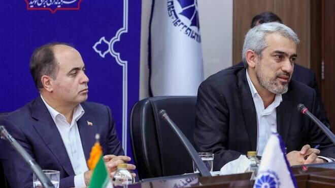 وزیر اقتصاد در نشست صمیمی رئیس جمهور با فعالان بخش خصوصی خبر داد؛ برنامه کوتاه مدت دولت برای بهبود شرایط اقتصادی