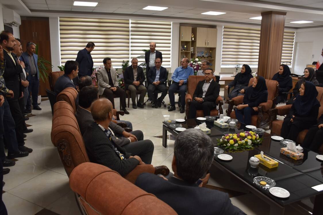 اخلاق و سخت‌کوشی، از شاخصه های مورد انتظار کارکنان