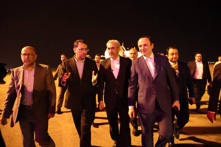 ورود وزیر اقتصاد به جزیره کیش