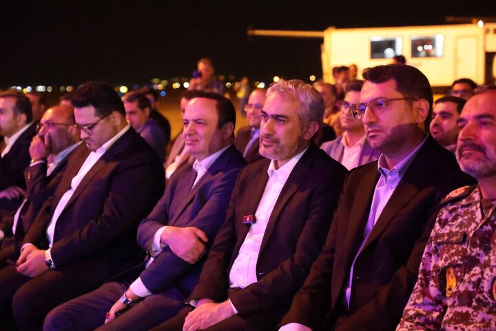 آیین بهره برداری از پروژه های زیر ساختی فرودگاه کیش با حضور وزیر اقتصاد