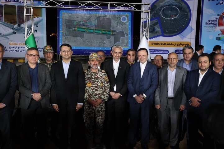 آیین بهره برداری از پروژه های زیر ساختی فرودگاه کیش با حضور وزیر اقتصاد