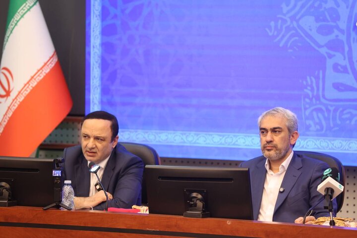 نشست هم اندیشی وزیر اقتصاد با مدیران عامل مناطق آزاد