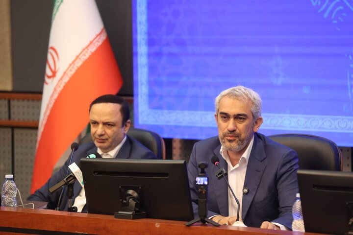 نشست هم اندیشی وزیر اقتصاد با مدیران عامل مناطق آزاد