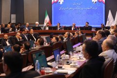 نشست هم اندیشی وزیر اقتصاد با سرمایه‌گذاران و فعالان اقتصادی جزیره کیش