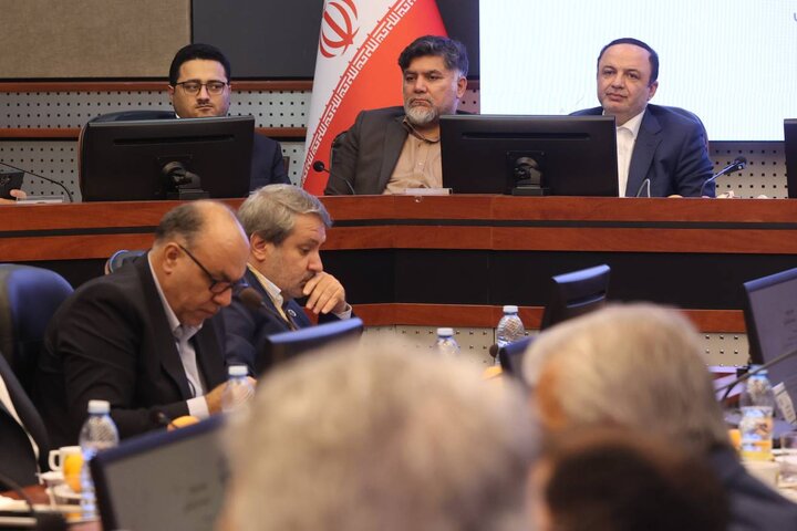 بیست و نهمین جلسه شورای معاونین و مدیران سازمان منطقه آزاد کیش