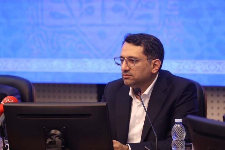 نشست هم اندیشی وزیر اقتصاد با سرمایه‌گذاران و فعالان اقتصادی جزیره کیش