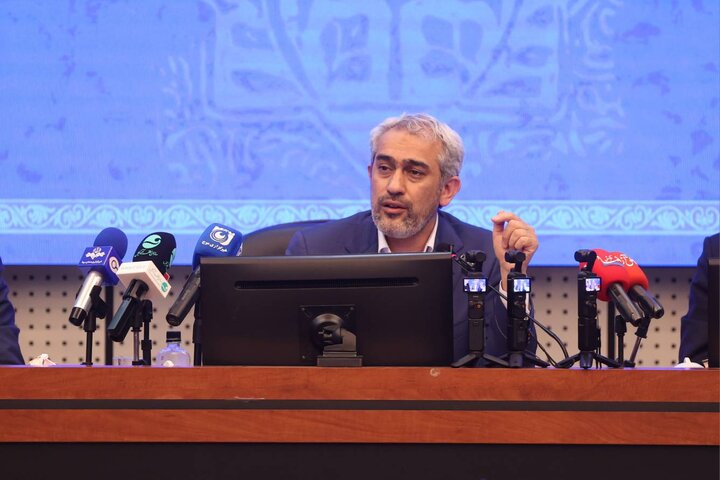 نشست هم اندیشی وزیر اقتصاد با سرمایه‌گذاران و فعالان اقتصادی جزیره کیش