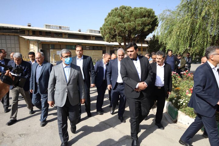 ️عملیات اجرایی نیروگاه های خورشیدی شهرک صنعتی چرم‌شهر  نخستین شهرک صنعتی بدون خاموشی