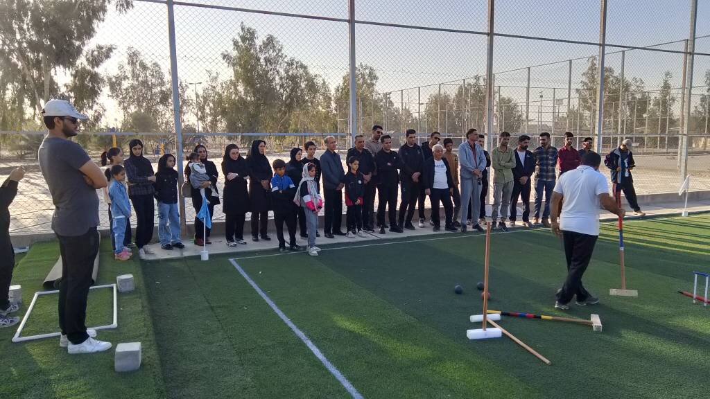 برگزاری مسابقات خانوادگی مینی‌گلف و کروکت به‌مناسبت نکوداشت هفته پدافند غیرعامل در زاهدان
