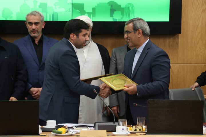 جلسه وزیر اقتصاد با اعضای مجمع نمایندگان مجلس استان خراسان رضوی