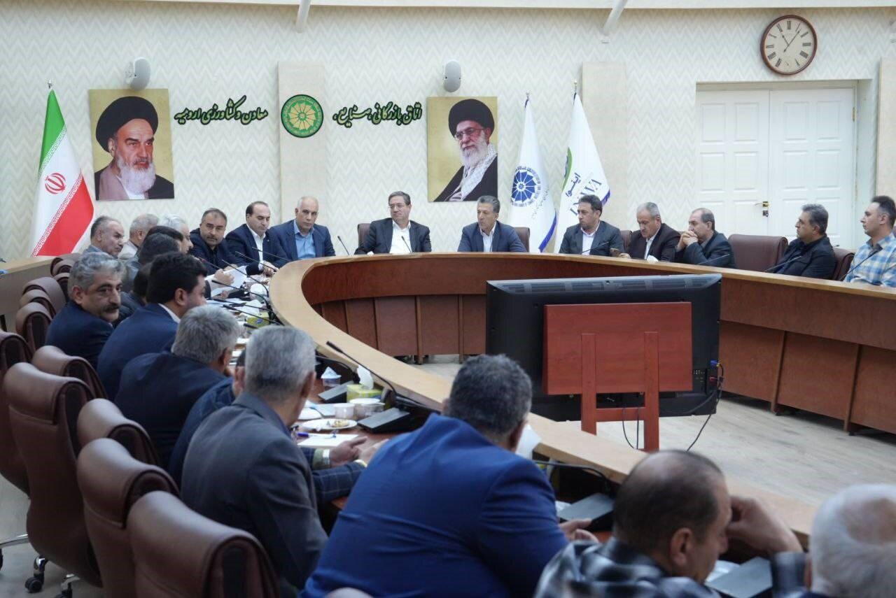 بررسی مسائل و چالش‌های فعالان اقتصادی صنعت آردسازی