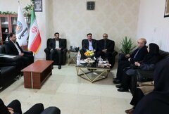 دیدار مدیرکل امور اقتصادی و دارایی استان مرکزی با مدیرکل بیمه ایران در استان