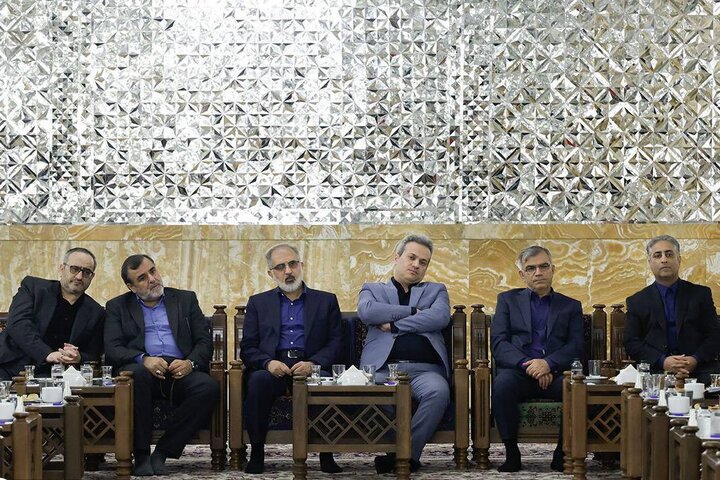 دیدار وزیر اقتصاد با تولیت آستان قدس رضوی