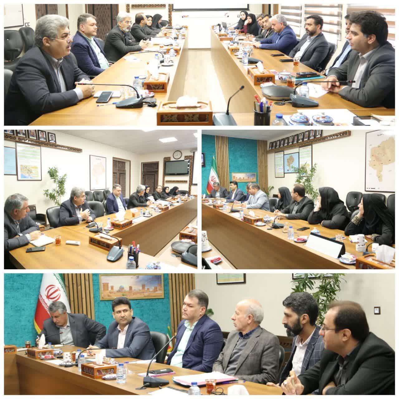 بررسی ۱۱۵ هکتار اراضی مستعد مولد سازی یزد در ستاد مولد سازی استان