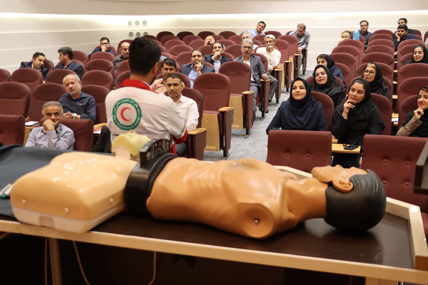 برگزاری کارگاه «سوانح، حوادث و کمک‌های اولیه» به‌مناسبت هفته پدافند غیرعامل