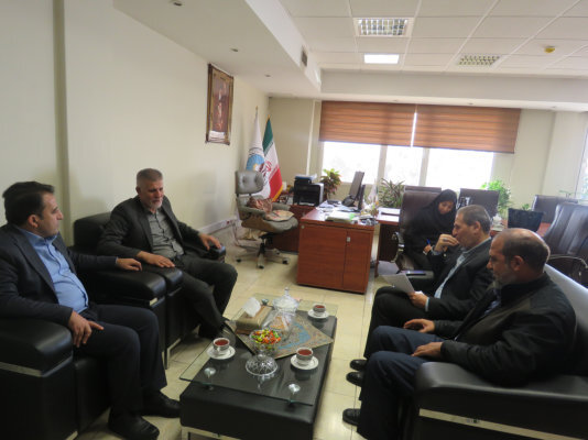 استان فارس- بازدید سرپرست  از مجتمع امور بیمه ای