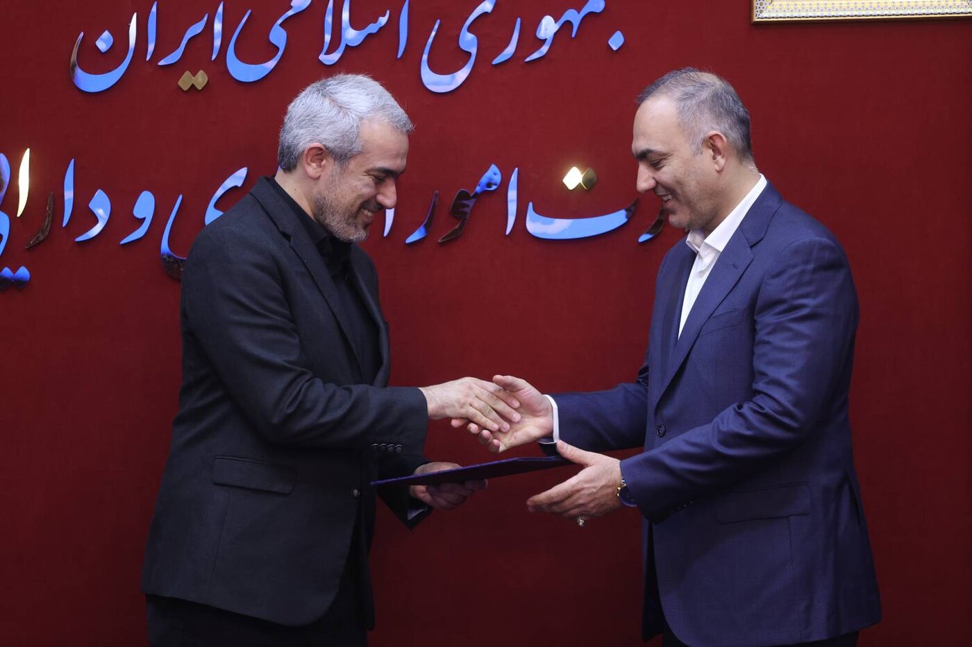 سرپرست معاونت امور  بانکی، بیمه و شرکت های دولتی وزارت اقتصاد معارفه شد