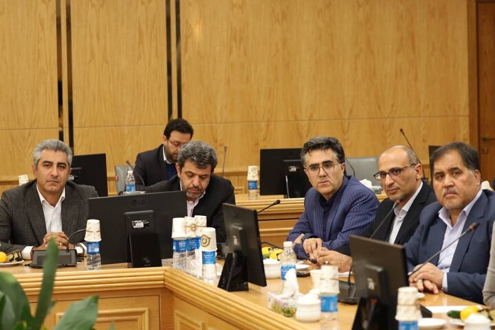 جلسه مجمع نمایندگان مجلس شورای اسلامی استان خراسان رضوی باحضور وزیراقتصاد