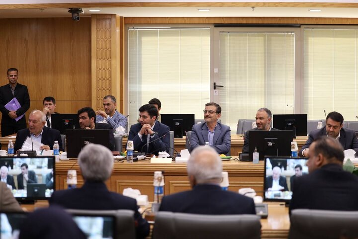 جلسه مجمع نمایندگان مجلس شورای اسلامی استان خراسان رضوی باحضور وزیراقتصاد