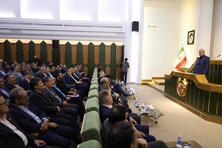 همایش بررسی عملکرد شش ماهه بانک ملی ایران با حضور سید علی مدنی زاده