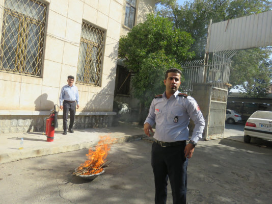 استان فارس- دوره آتش نشانی و مهار آتش