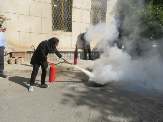 استان فارس- دوره آتش نشانی و مهار آتش