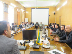 نشست صمیمی سرپرست اداره کل امور اقتصادی و دارایی با کارکنان