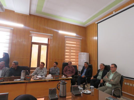 استان فارس - نشست صمیمی سرپرست با کارکنان