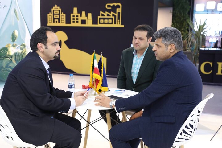 روز نخست غرفه وزارت امور اقتصادی و دارایی در نمایشگاه اینوکس 2025