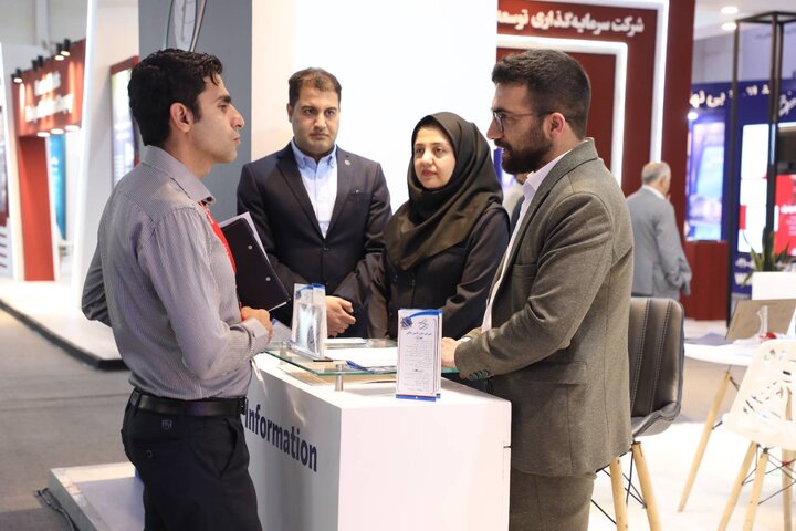 روز نخست غرفه وزارت امور اقتصادی و دارایی در نمایشگاه اینوکس 2025