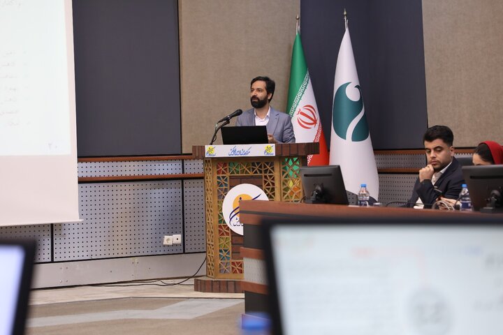 روز نخست غرفه وزارت امور اقتصادی و دارایی در نمایشگاه اینوکس 2025