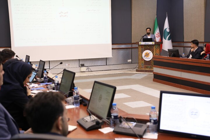 روز نخست غرفه وزارت امور اقتصادی و دارایی در نمایشگاه اینوکس 2025