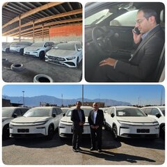 بازدید نائب رییس مرکز خدمات سرمایه گذاری خارجی استان اصفهان از تاکسی های برقی در انبارهای اداره کل گمرکات استان