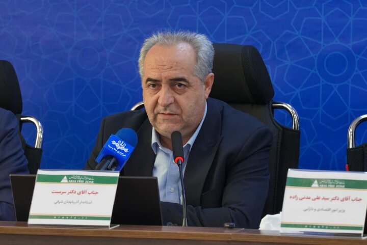 منطقه آزاد ارس باید دوباره هاب لجستیکی شمال‌غرب شود