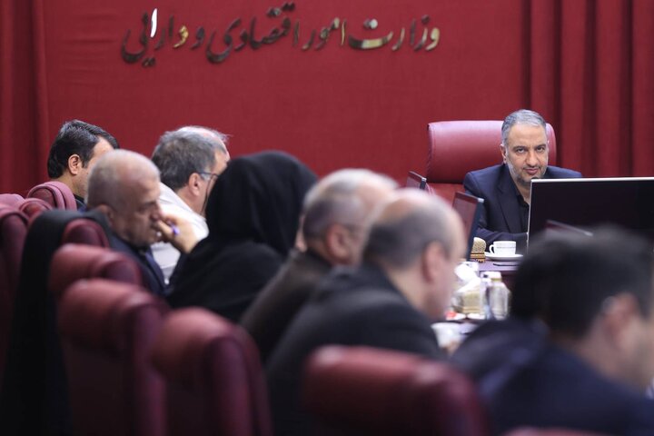 نخستین جلسه معاونان توسعه مدیریت و منابع دستگاه های تابعه وزارت اقتصاد