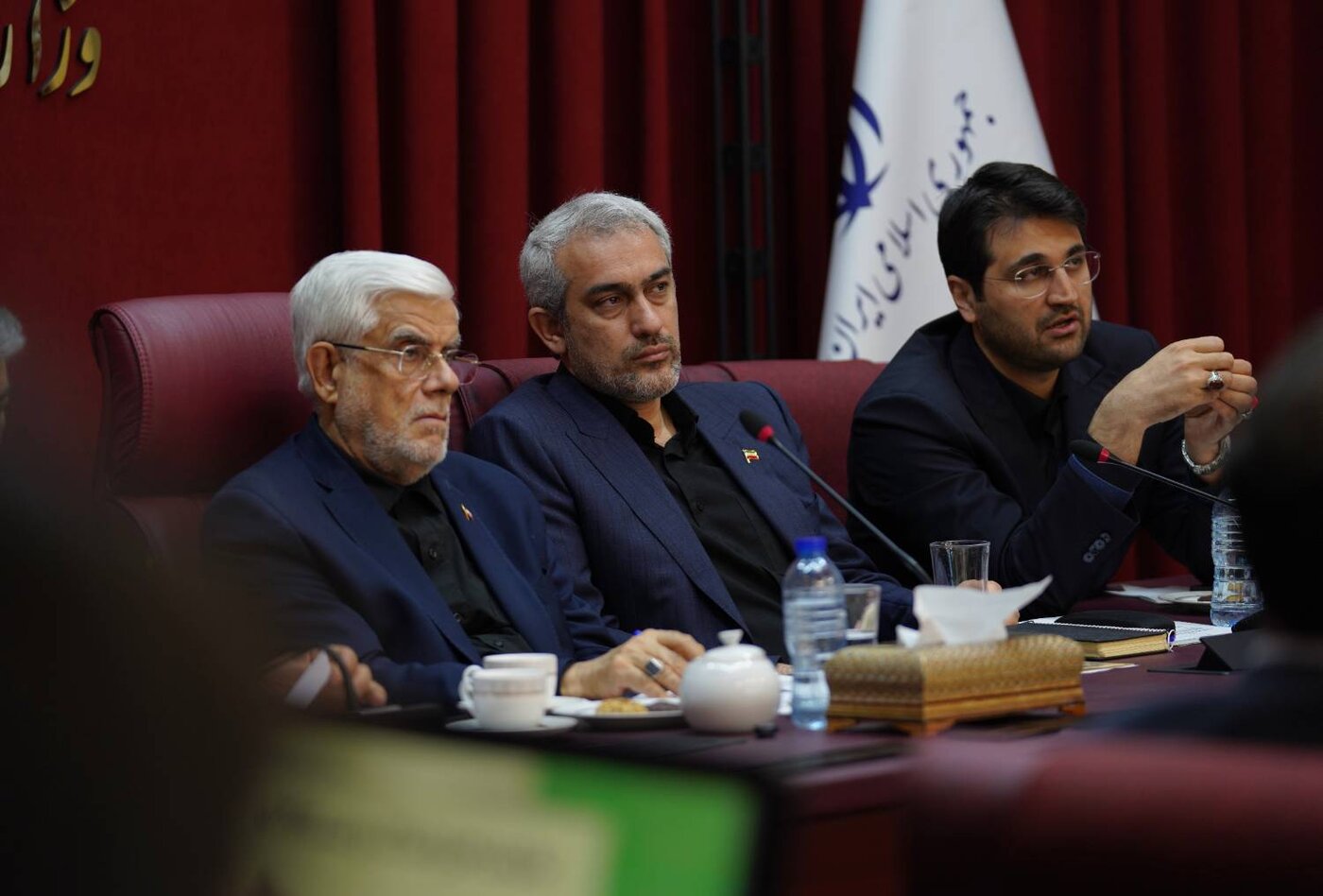 سبحانیان: کارپوشه اقتصادی ایرانیان در راه است