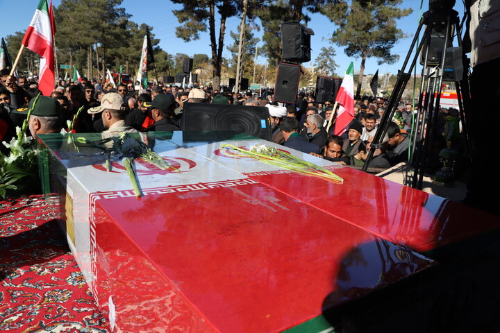 گزارش تصویر مراسم تشییع شهدای گمنام